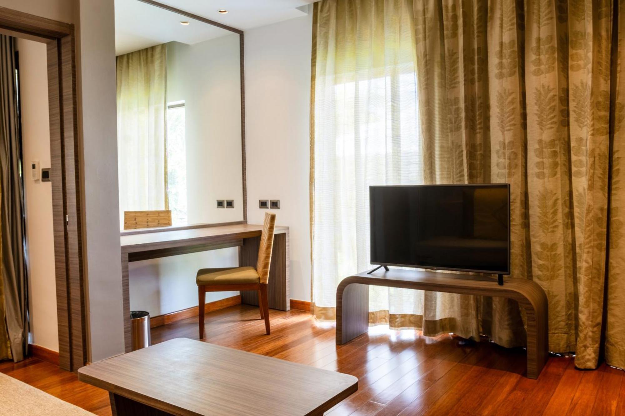 Holiday Inn Resort Phuket Karon Beach By Ihg Экстерьер фото